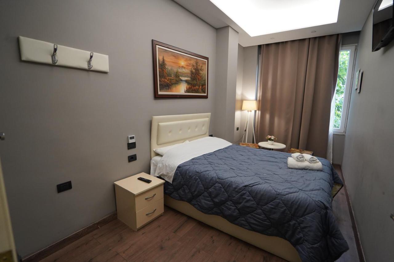 Driti Hotel Tirana Albania Екстериор снимка