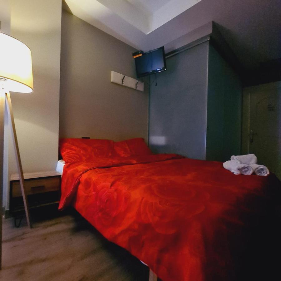 Driti Hotel Tirana Albania Екстериор снимка