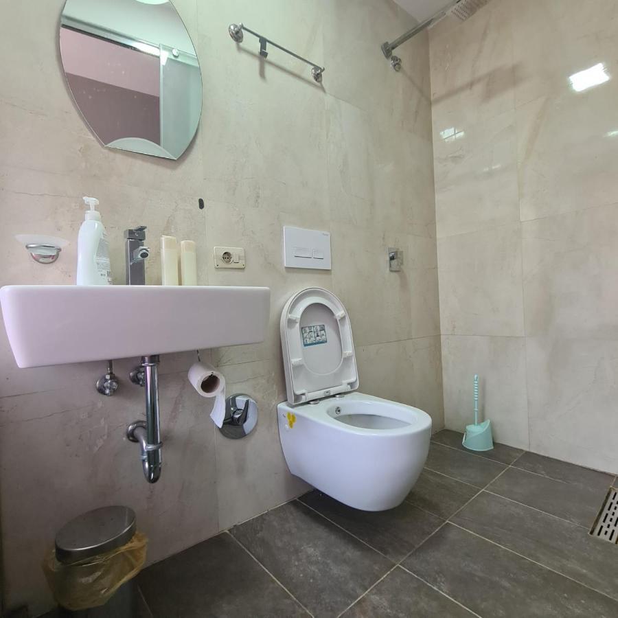 Driti Hotel Tirana Albania Екстериор снимка
