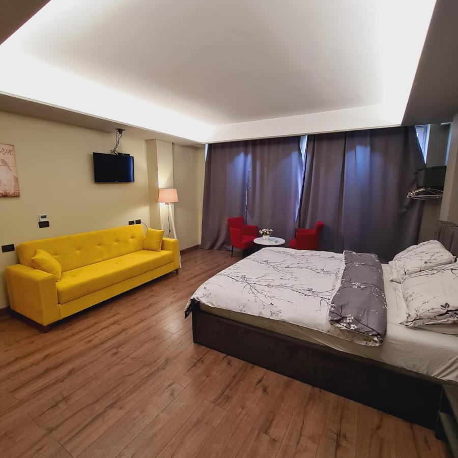 Driti Hotel Tirana Albania Екстериор снимка