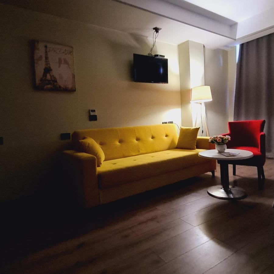 Driti Hotel Tirana Albania Екстериор снимка